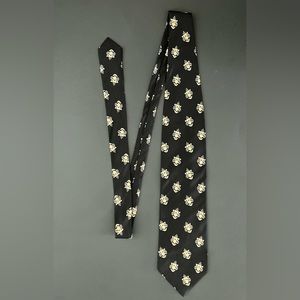 Preowned Armani Mens silk tie Good condition.